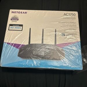 Netgear AC1750 Smart WiFi Router - 802.11 AC Dual Band Gigabit - Black...